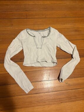 Urban Outfitters Cropped Ribbed Long-Sleeve Top in Off-White with Gray Trim